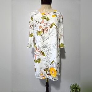 EVE+ENOCH Floral Print Dress with 3/4 Bell Sleeves. CANADIAN. Size Small